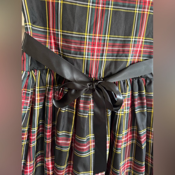 Crew cuts Holiday Plaid Dress with Black Bow - Picture 3 of 6